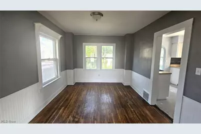 9910 Zimmer Avenue, Loveland, OH 44102 - Photo 12