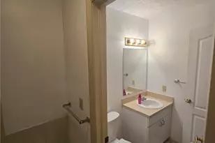 355 Village Pointe Dr, Akron, OH 44313 - Photo 6