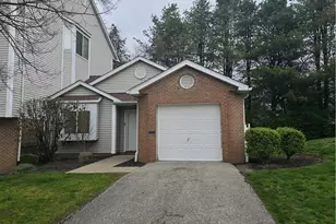 355 Village Pointe Dr, Akron, OH 44313 - Photo 1