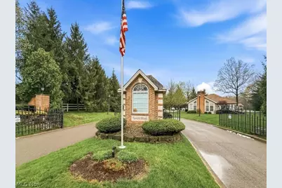 5 Hunters Woods Boulevard #5A, Canfield, OH 44406 - Photo 32