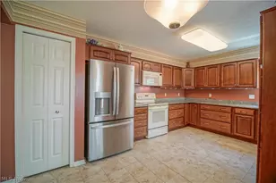 2917 Windsor Ct, Stow, OH 44224 - Photo 6