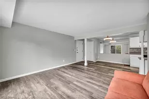 8583 N Akins Rd, North Royalton, OH 44133 - Photo 8