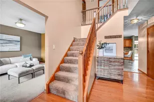 690 River Bend Blvd, Kent, OH 44240 - Photo 4