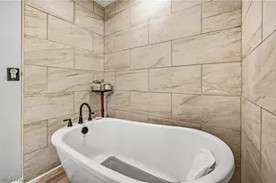 506 Milton Commons Blvd, Lake Milton, OH 44429 - Photo 16