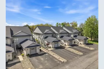 506 Milton Commons Boulevard, Lake Milton, OH 44429 - Photo 2