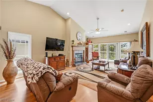 506 Milton Commons Blvd, Lake Milton, OH 44429 - Photo 10