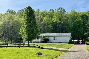 1816 Mud Run Rd SE, New Philadelphia, OH 44663 - Photo 2
