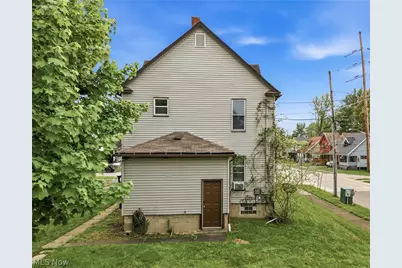 1103 High Street NE, Warren, OH 44483 - Photo 8