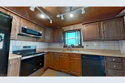 501 Helen Street, Weirton, WV 26062 - Photo 6