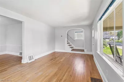 330 N Hawkins Avenue, Akron, OH 44313 - Photo 8
