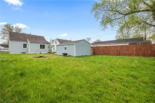 624 Eastern Heights Blvd, Elyria, OH 44035 - Photo 34