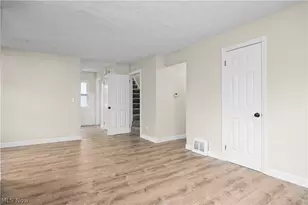 624 Eastern Heights Blvd, Elyria, OH 44035 - Photo 8