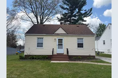 1216 Hardesty Boulevard, Akron, OH 44320 - Photo 2