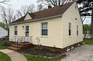 1216 Hardesty Blvd, Akron, OH 44320 - Photo 4