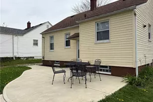 1216 Hardesty Blvd, Akron, OH 44320 - Photo 8
