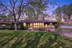 39568 Carol Ln, Elyria, OH 44035 - Photo 2