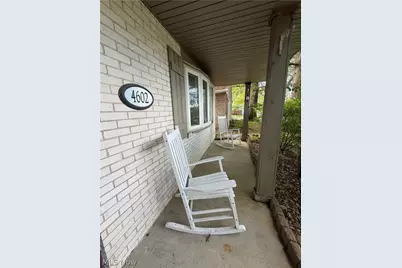 4602 7th Avenue, Vienna, WV 26105 - Photo 2