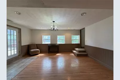 4602 7th Avenue, Vienna, WV 26105 - Photo 12