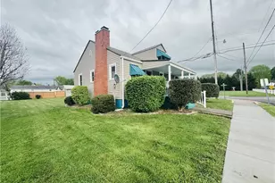 711 Victoria Ave, Williamstown, WV 26187 - Photo 24