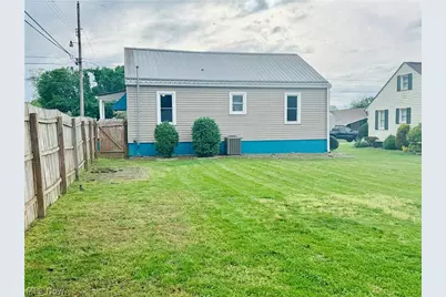 711 Victoria Avenue, Williamstown, WV 26187 - Photo 22