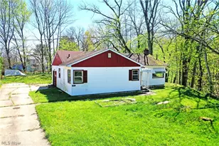 207 S Belle Vista, Youngstown, OH 44509 - Photo 2