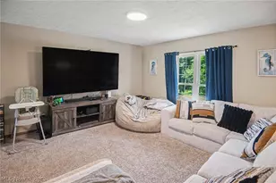 1392 Homestead Dr, East Liverpool, OH 43920 - Photo 2