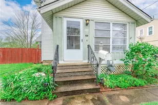 588 Jackson St, Amherst, OH 44001 - Photo 2