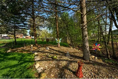 923 Elizabeth Court, Cuyahoga Falls, OH 44221 - Photo 38