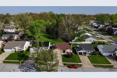 923 Elizabeth Court, Cuyahoga Falls, OH 44221 - Photo 44