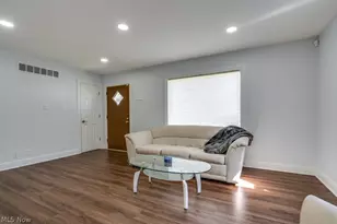 2048 Congo St, Akron, OH 44305 - Photo 6