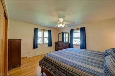 2015 Wallace Lane, Lorain, OH 44053 - Photo 16
