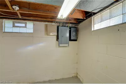 2015 Wallace Lane, Lorain, OH 44053 - Photo 26