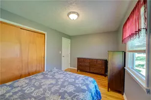 2015 Wallace Ln, Lorain, OH 44053 - Photo 18