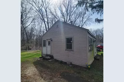 5820 Ash Street, Chippewa Lake, OH 44215 - Photo 2