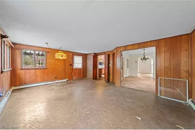 19264 N Sagamore Road, Fairview Park, OH 44126 - Photo 12