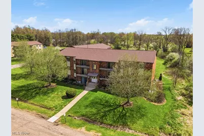 5240 Emil Avenue SW #102, Navarre, OH 44662 - Photo 2