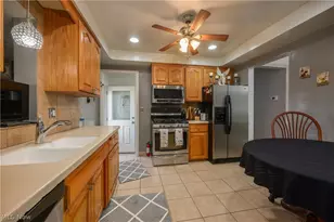 9596 Reichert Rd, Parma, OH 44130 - Photo 6