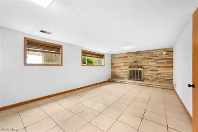 2862 Byron Drive, North Canton, OH 44720 - Photo 12
