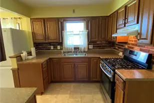 4700 Woodridge Dr, Austintown, OH 44515 - Photo 6