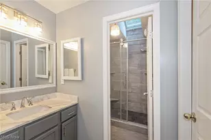 8290 Pine Creek Ct, Chagrin Falls, OH 44023 - Photo 20