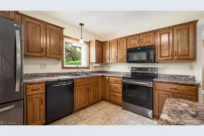 10155 Old River Road, Blue Rock, OH 43720 - Photo 10
