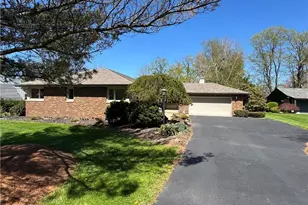 1648 Highland Ln, Ashtabula, OH 44004 - Photo 2