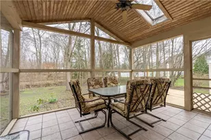 2041 Old Elm St NE, Canton, OH 44721 - Photo 8