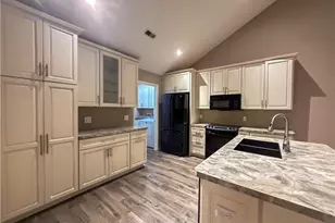 584 Crossings Cir, Tallmadge, OH 44278 - Photo 10