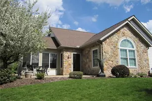 584 Crossings Cir, Tallmadge, OH 44278 - Photo 4