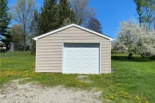 4138 Burkey Rd, Austintown, OH 44515 - Photo 2