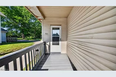 511 Brown Street, Akron, OH 44311 - Photo 2