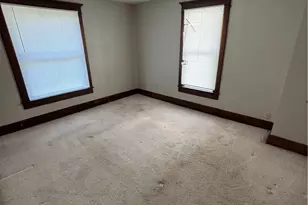 707 Locust St, Coshocton, OH 43812 - Photo 10