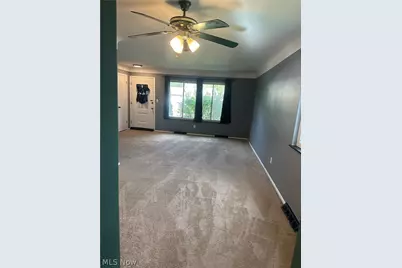 1187 Bonnie Lane, Mayfield Heights, OH 44124 - Photo 2