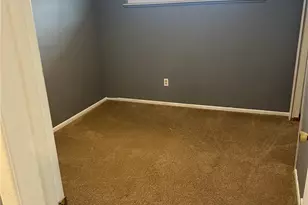 1187 Bonnie Ln, Mayfield Heights, OH 44124 - Photo 6
